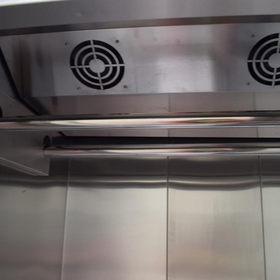 โรงงานโดยตรง 304 stainless เหล็กกระจกประตูแห้งแก่ขึ้นเลยแสดงเนื้อในตู้ให้หน่อย 