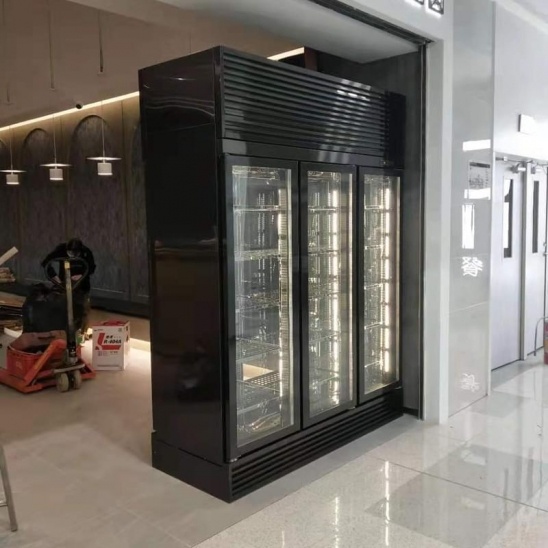 สามกระจกประตูสีดำ stainless เหล็กแสดงเนื้อในตู้ให้หน่อย 